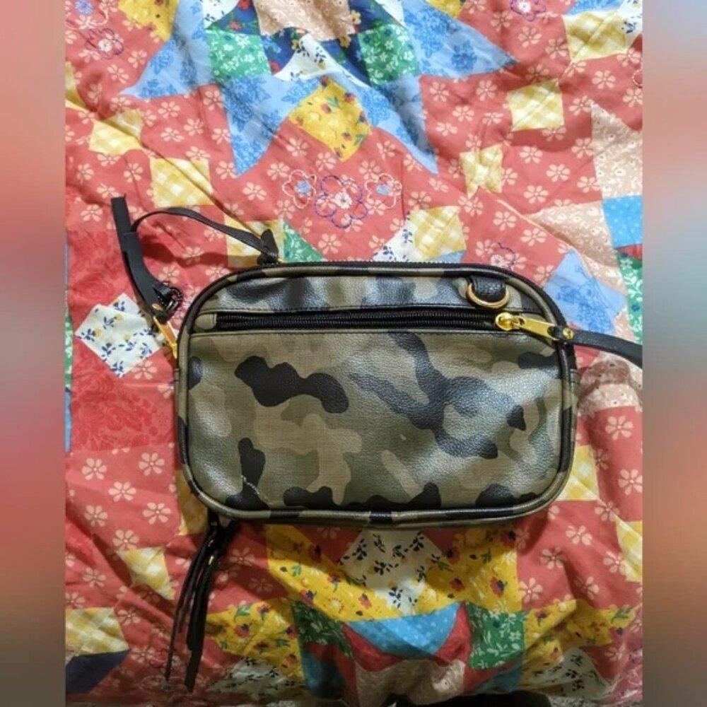 Girl with Guns Camo Crossbody Conceal Carry Bag